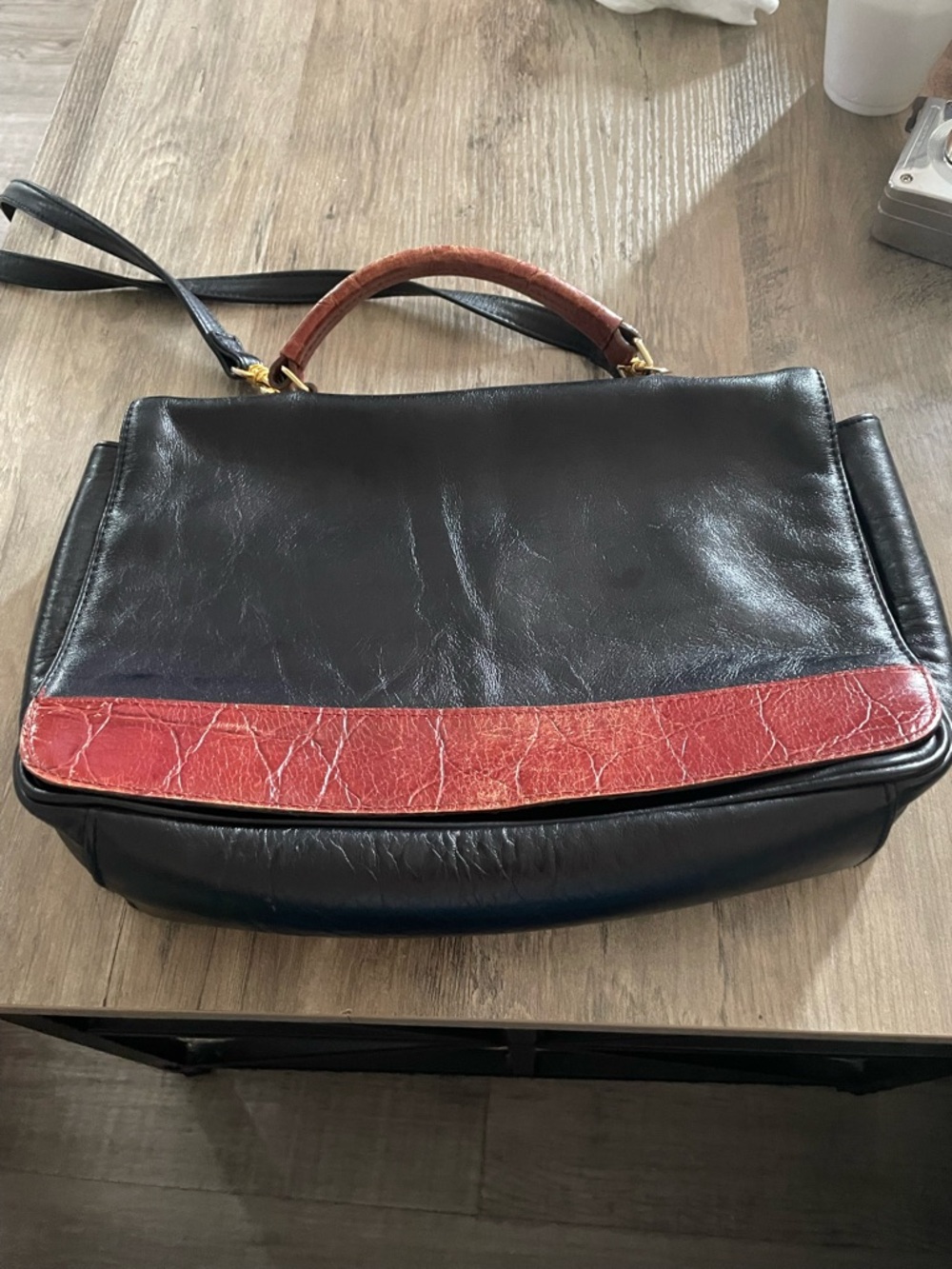 Vintage Valerie Stephans soft black leather w faux croc trim 2 way carry Satchel